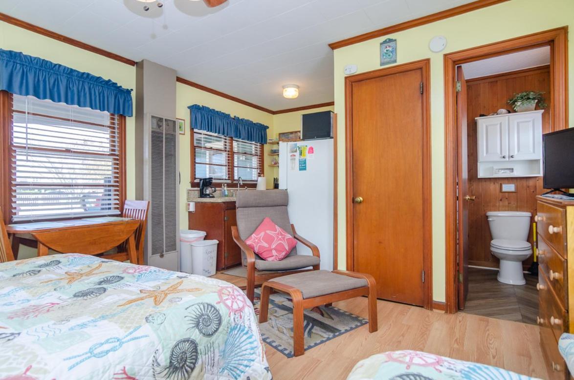 The Pelican Hidden Treasure Inn Room 2 By Bryant Real Estate Kure Beach Dış mekan fotoğraf