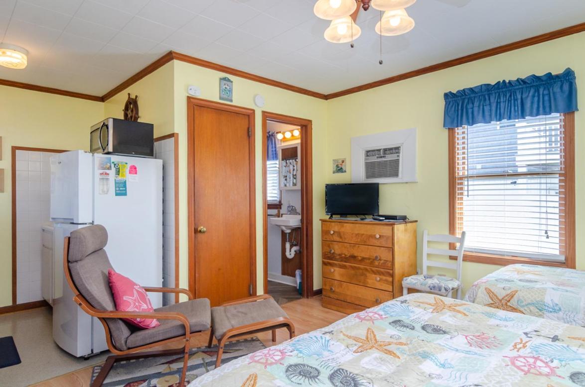 The Pelican Hidden Treasure Inn Room 2 By Bryant Real Estate Kure Beach Dış mekan fotoğraf